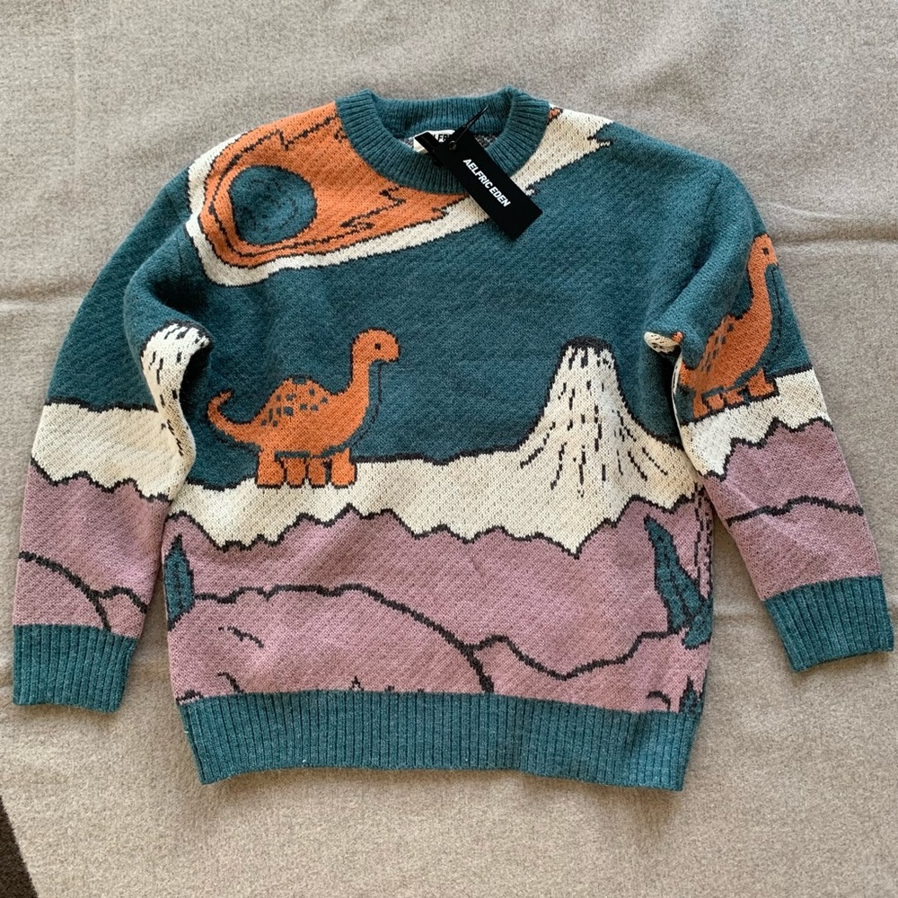 Aelfric Eden men’s medium dinosaur sweater